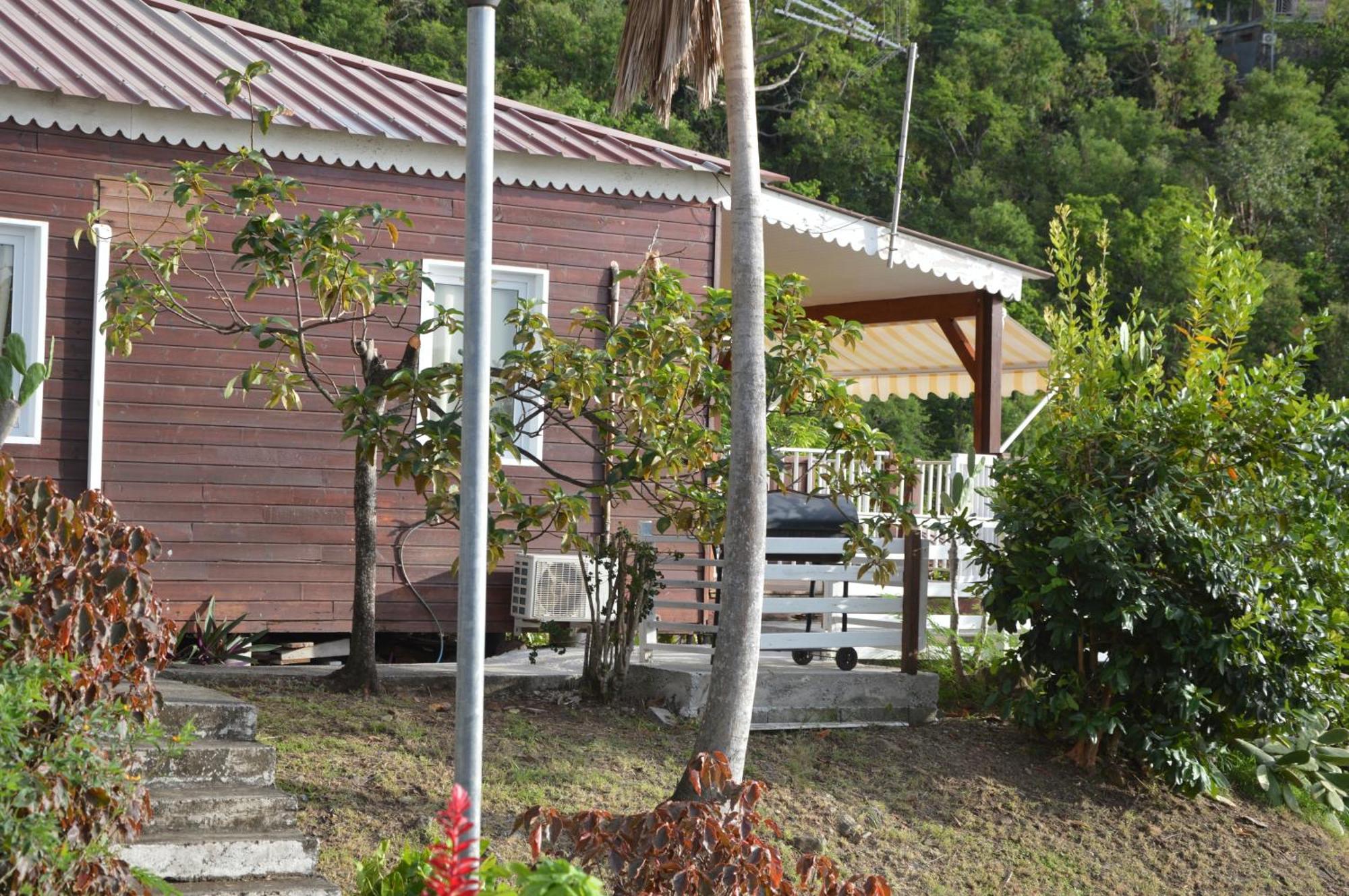 Bungalow Océanique: Vue Mer à Bouillante avec Wi-Fi Villa Exterior photo